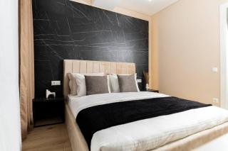 Brand New Flat Near Cafes and Shops I Full Ameneties - 2