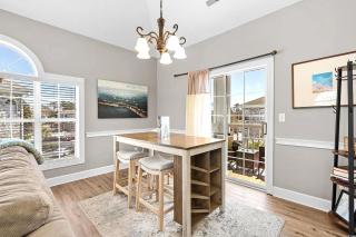 Endless Summer Condo at Magnolia Place, Pool & Golf Views, Pet Friendly - 2