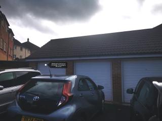 Comfortable 5 Bed Sleeps 5 Free Parking - 5