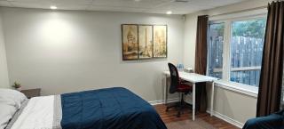 A Cozy Ottawa Hideaway Suitable For Couples & Families Minutes From The Airport - 5