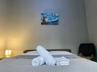 Mtatsminda Liberty Sq Cozy 3BR Apartment Free Wine & Coffee 3F - 7