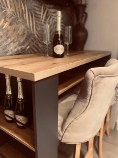 Rooms & Apartment ZALA Near Airport & Cable car - 7