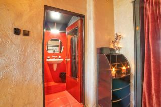 Sofia's Gem Apartment - Prime Location - 2