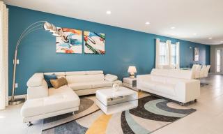 Airy 6 Bdrm Abode with Home Theater in Encore - 6