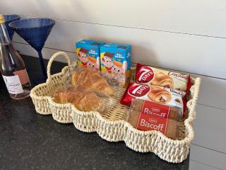 Dolafon luxury glamping pod 3 with hot tub - 3