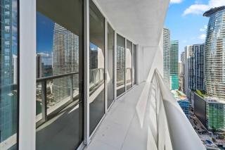 Luxury Waterfront Brickell ICON W-Hotel Balcony Water Views - 1