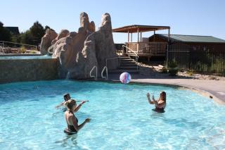 7 Bedroom Retreat near Zion, Bryce, and Grand Canyon - 2