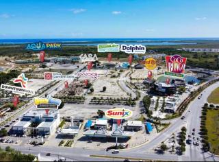 Serena Village Paradise 2BR Apt with Pools and Shuttle - 4