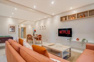 Tanger Marina - Spacious & Modern 8 Person Apartment - 7