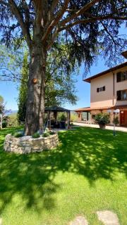 Charming Guest Room in Villa Casavecchia with City, Garden, and Mountain Views - Dicomano - 7