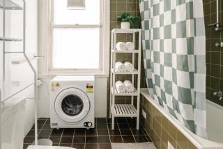 Chic 2BR Terrace w City and Harbour Bridge Views - 2