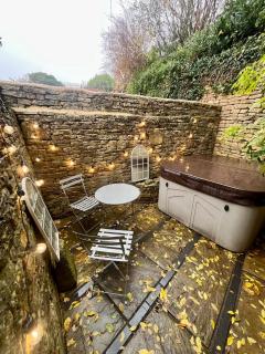 The Carriage House - 7