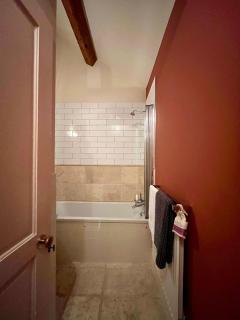 The Carriage House - 4