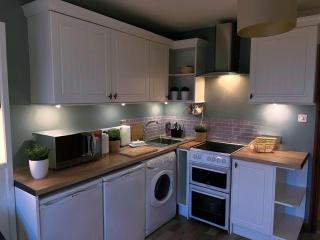 Homely Stay Langley - 1