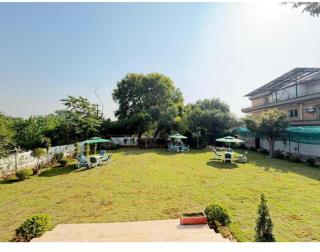 Capri Lodges F-7 - 2