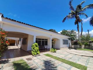 Casa Térrea Espaçosa Centro , Bertioga-Pertinho da Praia - 0