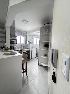 Apto moderno em Praia Grande, 500M da Praia, C ar condicionado em tds ambientes, garagem e sacada privativa - 9