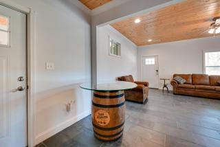 Riverfront Family Escape in Falls of Rough! - 4