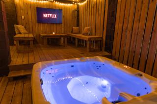 Valhalla Cabins AFrames with hot tubs & sauna - 5