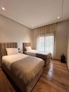 Appartement Moderne - Accès Piscines et Fitness - 7