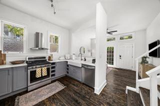 Walkable Grant Park 1920s Home with King Bed - Atlanta - 3