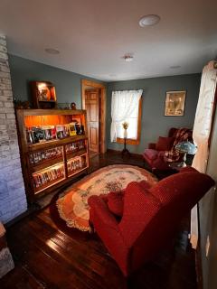 Cozy 1890s farmhouse - 7