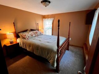 Cozy 1890s farmhouse - 6