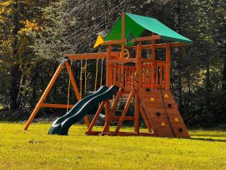 Cozy 1890s farmhouse - 4