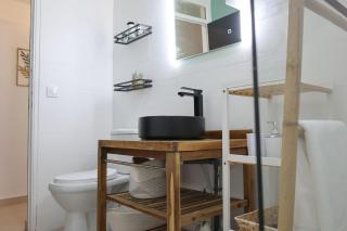 Urban Tropik by KVZ proche de la Place de la Victoire - 2