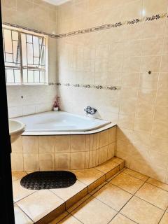 BTV Holiday Home - 2