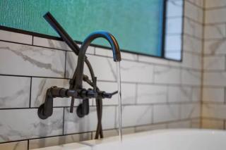 Mini Marshmallow Cabin - Cozy & Romantic GetAway - 7