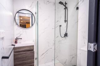 Stone House - Pool Table - Free Parking - 1