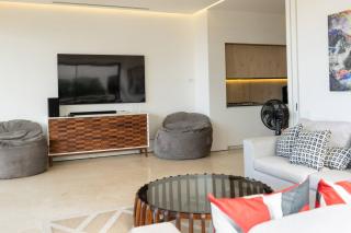 1 Bd 2Bath 2nd floor Apartment - 2