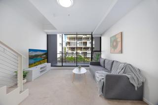 City Loft Escape - Public transport to anywhere! - 0