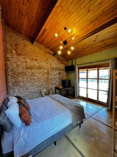 Sítio Santo Antonio - Chalé 02 com Ofurô - 2