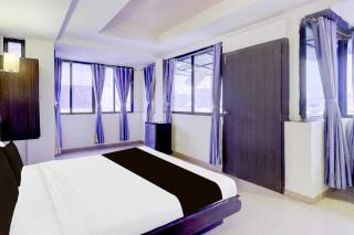 Collection O Infocity Metro Station Gandhinagar Formerly Hotel LLP - 1