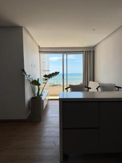 Vista Directa al Mar y a 10 Minutos del Centro Histórico de Cartagena - 9