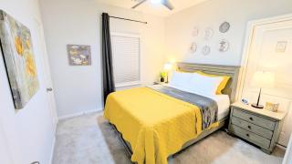 3BR Retreat - Sleeps 8 - Near Rosenberg and Needville - 1