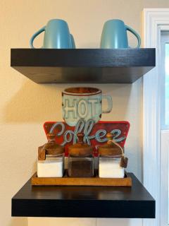 The Vintage Vibe - A Brickstreet Oasis - 7