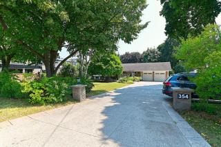 SPACIOUS FULLY PRIVATE 2BR UNIT ON GROUND LEVEl - 5