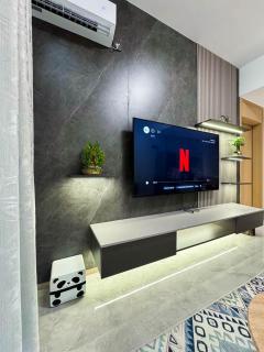 The Pinnacle Residence - 1 bedroom condo oasis - 0