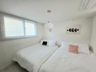 2 Bathrooms & 3 Rooms, New Elevator - 6