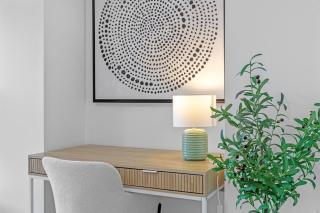 Stylish 2BR South Bank Stay by Housemark Escapes - 7