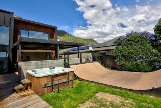 Sandford Nest, Beautiful Family Home, Queenstown - 5