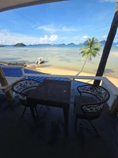 Islandfront El Nido - 1