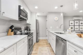 Sojourn Modern Stay in Historic Capitol Hill - 3