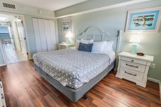 Newly Added 16th Floor Oceanfront Views with Pools - 7