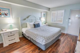 Newly Added 16th Floor Oceanfront Views with Pools - 1