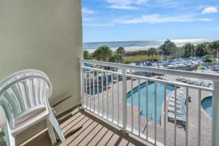 Direct Oceanfront w Nice Decor, Modern Low Floor! - 8