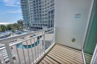 Direct Oceanfront w Nice Decor, Modern Low Floor! - 5